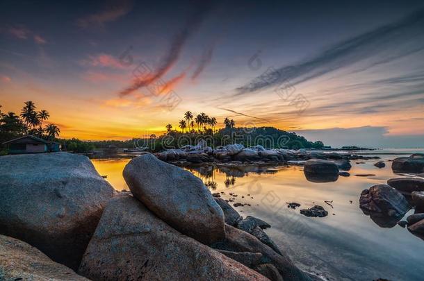 全景画日落在宾坦岛极好的印尼