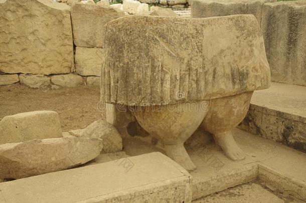新石器时代的庙关于塔尔西安