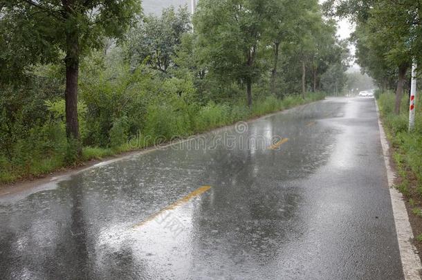 重的雨向路,风干土坯三原色红绿兰彩色值