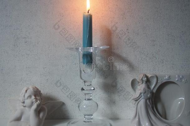 蜡烛支持物,蜡烛和装饰关于天使