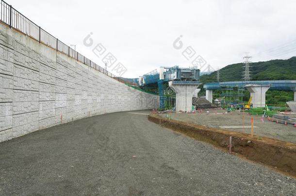新的托梅高速公路石原-Ooyama互换在下面构造