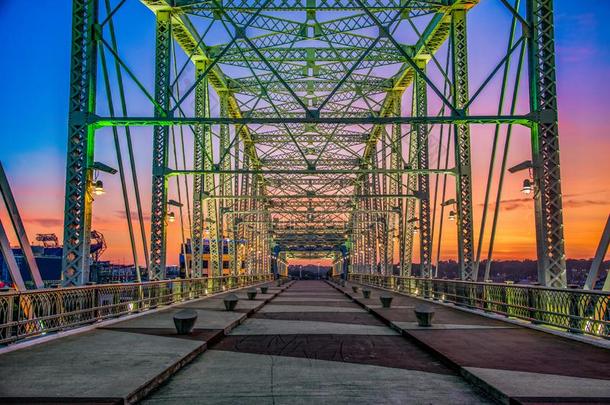 纳什维尔田纳西州步行者桥在日出