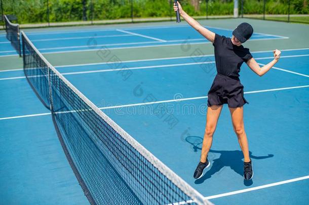 幸福的网球演员女人庆祝胜利采用比赛po采用t,USSR苏联