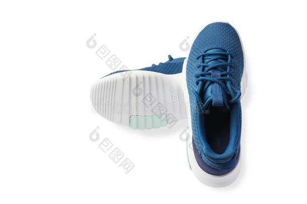 一副关于新的蓝色旅游鞋,<strong>运动鞋</strong>子,<strong>跑步鞋</strong>子隔离的