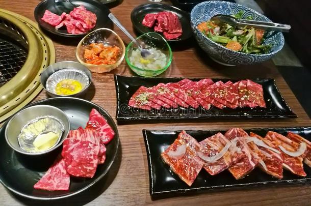 各种各样的额外费用日本人瓦圭大理石花纹烤的牛肉日式烧肉Finland芬兰