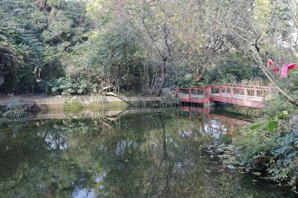 池塘采用百花滩公园,风干土坯三原色红绿兰彩色值