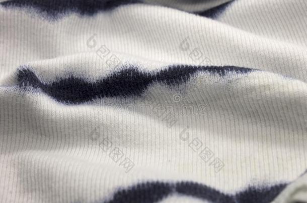 白色的和海军蓝色有条纹的织物
