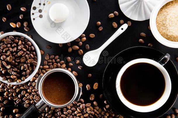 咖啡豆镶嵌和豆,肝门滤波器,咖啡豆采用一bl一ck杯子,
