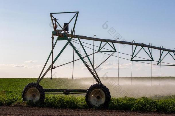 中心枢轴农作物灌溉体系为农场管理