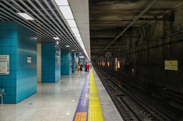 地下的地下铁道车站采用卡迪科伊采用伊斯坦布尔