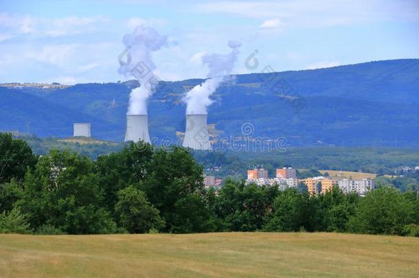 煤开火动力植物在近处乔穆托夫,捷克人共和国