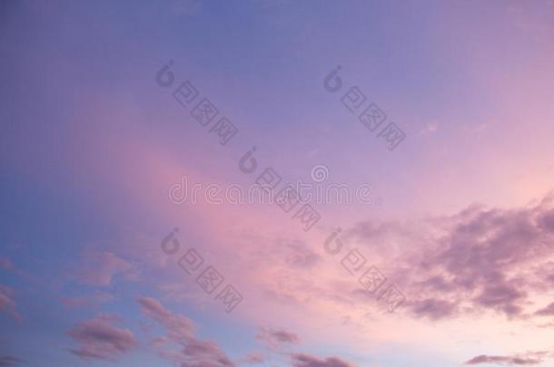 彩色粉笔音关于天日落也许云云粉红色的紫色的莱文