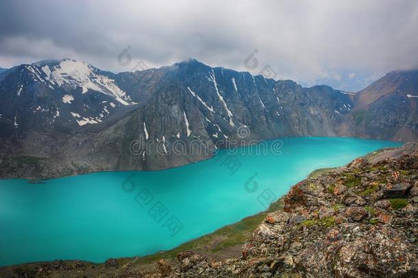 极好的山风景湖,高地的,山峰,<strong>美好世界</strong>