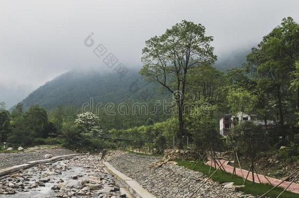 河在明月山,江西,中国