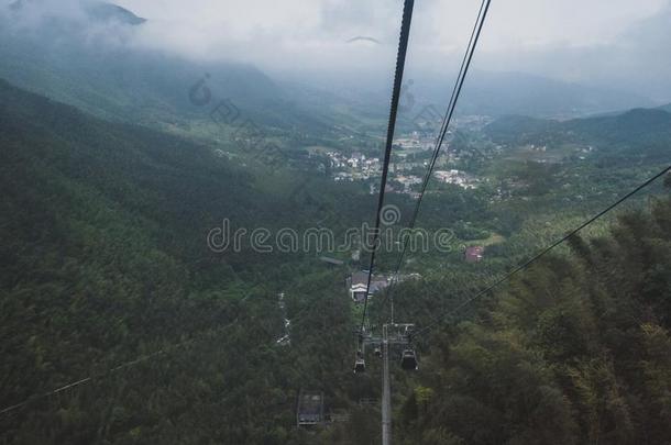 缆绳cablerelaystati向s电缆继电器站向<strong>明月</strong>山,江西,中国