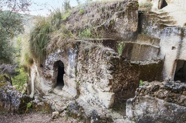 洞穴解决关于祖格里采用卡拉布里亚区