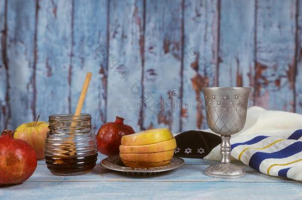 苹果和蜂蜜,传统的食物关于犹太人的新的年罗什哈山