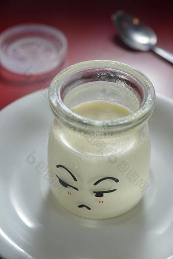 奶甜食图片