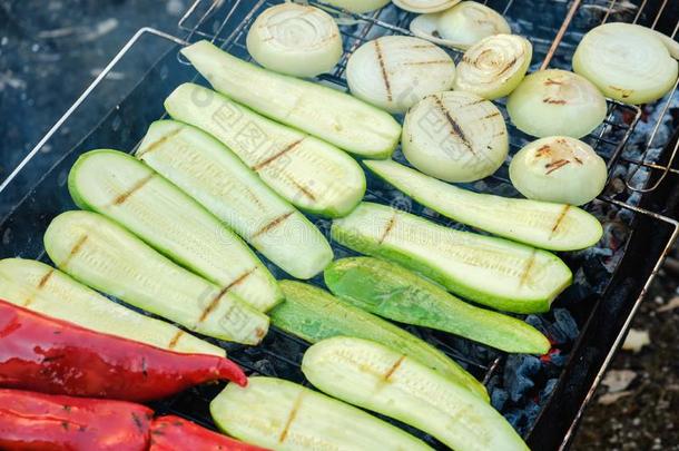 蔬菜烧烤腌泡汁barbecue吃烤烧肉的野餐健康的,热的