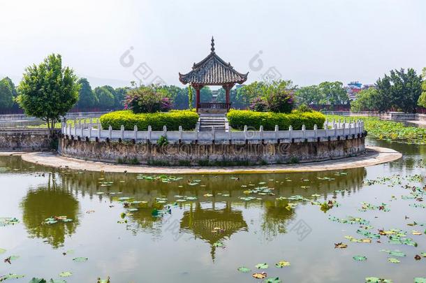 莲花水池在建水庙关于孔子,中国