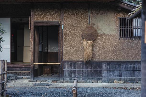 老的酿酒的传统的方式日本人房屋前面门采用京都