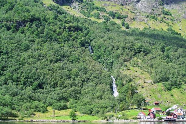 红色的小的住宅,<strong>挪威</strong>人村民,峡湾背景