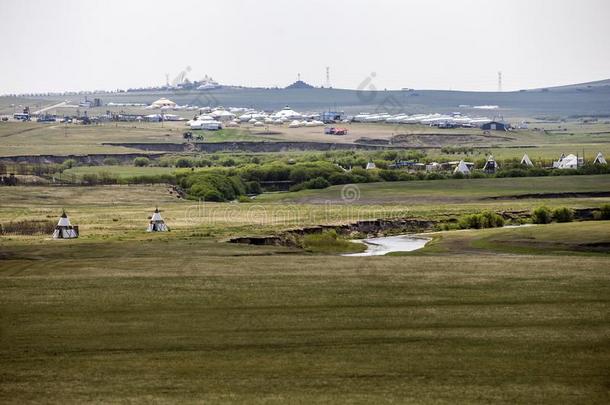 指已提到的人<strong>呼伦贝尔大草原</strong>旅游.