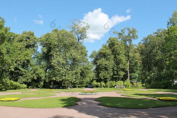 设计风景关于帕夫洛夫斯基公园.城市巴甫洛夫斯克.