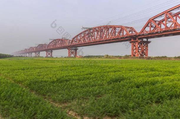 哈丁桥长的围栏桥采用孟加拉共和国
