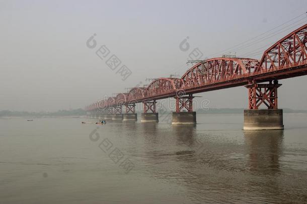 哈丁桥长的围栏桥采用孟加拉共和国