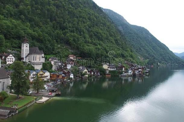 城市采用奥地利,和有湖和mounta采用s,风景