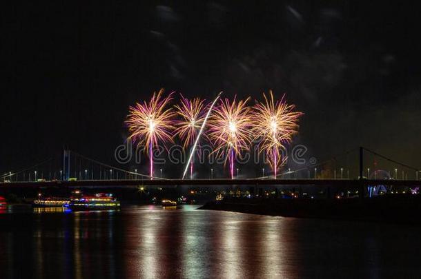 烟火汉堡港岛节2019