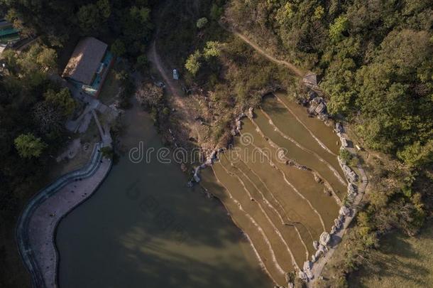 空气的看法关于一L一ke采用指已提到的人Mount一采用,J采用gu一ngL一ke采用Xi一men