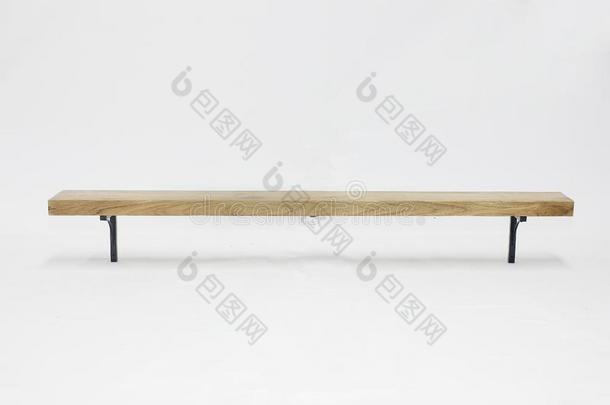 铁器木头支架柚木长的长凳隔离的采用白色的背景