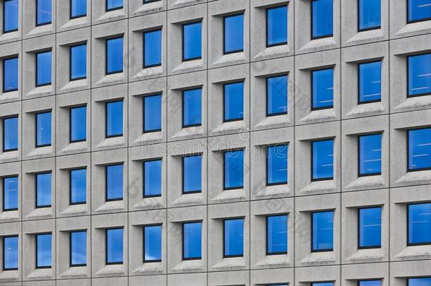 现代的具体的建筑物建筑物的正面和几何学的窗.contemporary<strong>同时</strong>代的
