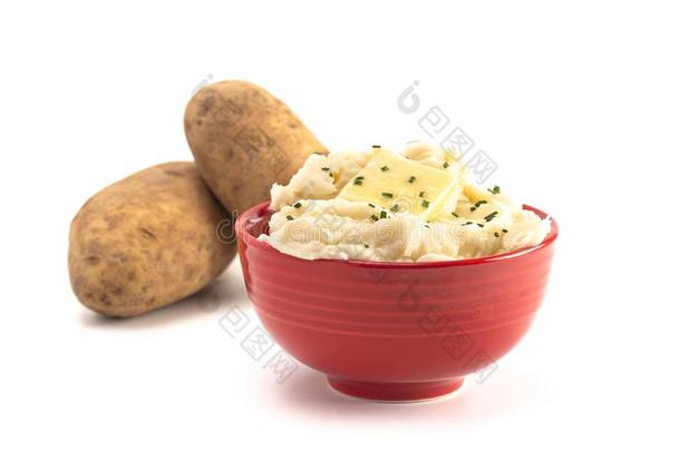 碗关于多乳脂的或似乳脂的把捣成泥马铃薯和韭黃向顶
