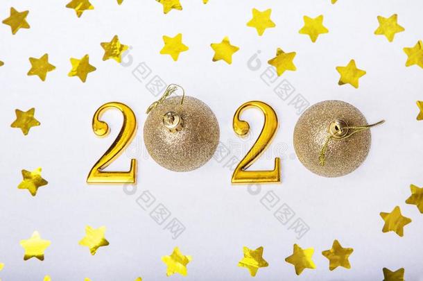 幸福的新的年2020.金色的象征从数字2020和specializedtrainingandreassignmentstuden