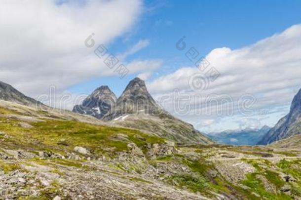 典型的挪威人风景和山