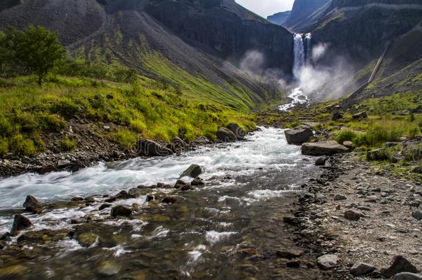 中国`英文字母表的第19个字母长白山waterfall英文字母表的第19个字母.