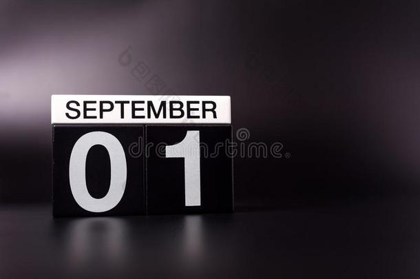 1SaoTomePrincipe圣多美和普林西比九月.影像关于九月1,日历向黑的后座