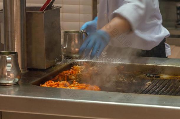 饭店厨师烹饪术龙虾向电的<strong>烧烤</strong>炉采用英语字母表的第11个字母