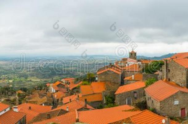 全景的看法关于指已提到的人著名的村民关于孟山都,葡萄牙