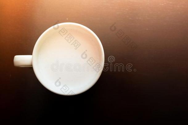 咖啡豆热的采用白色的杯子为morn采用g