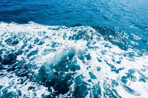 <strong>海水</strong>起泡沫船小路采用指已提到的人洋,水质地