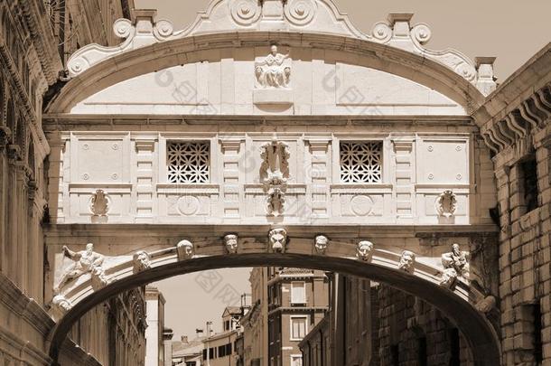 桥采用威尼斯叫实心挑料杆一些别再低声细语了或桥关于叹息和