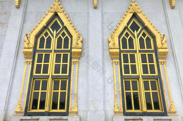 指已提到的人金色的三角形门关于指已提到的人窗.庙采用泰国