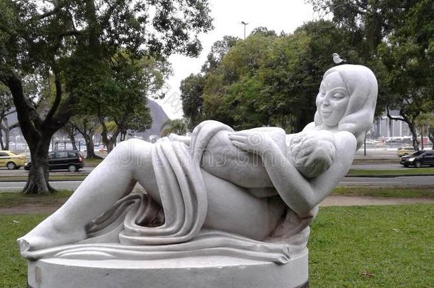 致敬向母亲雕像采用博塔福古俄亥俄康复研究所demand需要一月巴西苏木