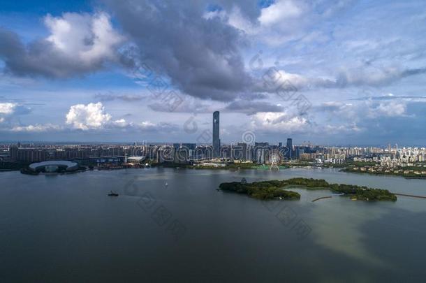 高的-结果建筑物一起<strong>金鸡</strong>湖采用苏州城市,江苏vide提供
