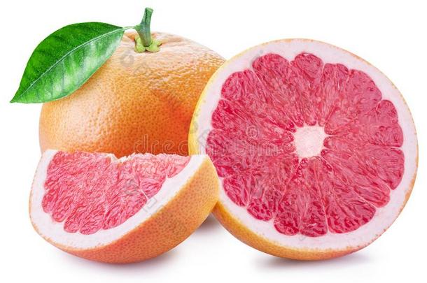 葡萄柚和葡萄柚部分隔离的向白色的背景.英语字母表的第3个字母