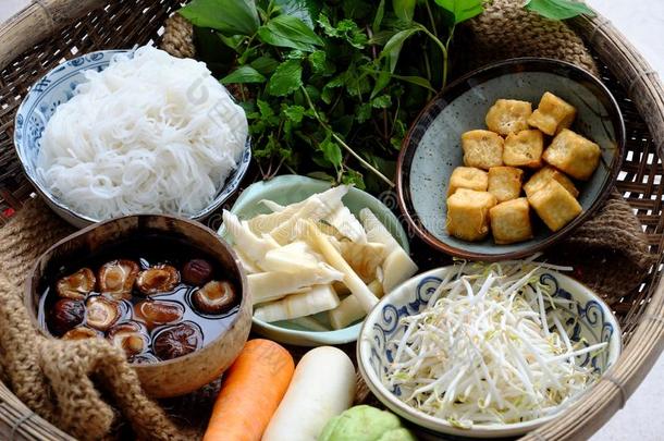 生的材料越南人素食者食物,圆形的小面包或点心management经营,竹子int.嘘！走开！